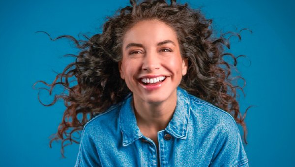 Mujer sonriendo