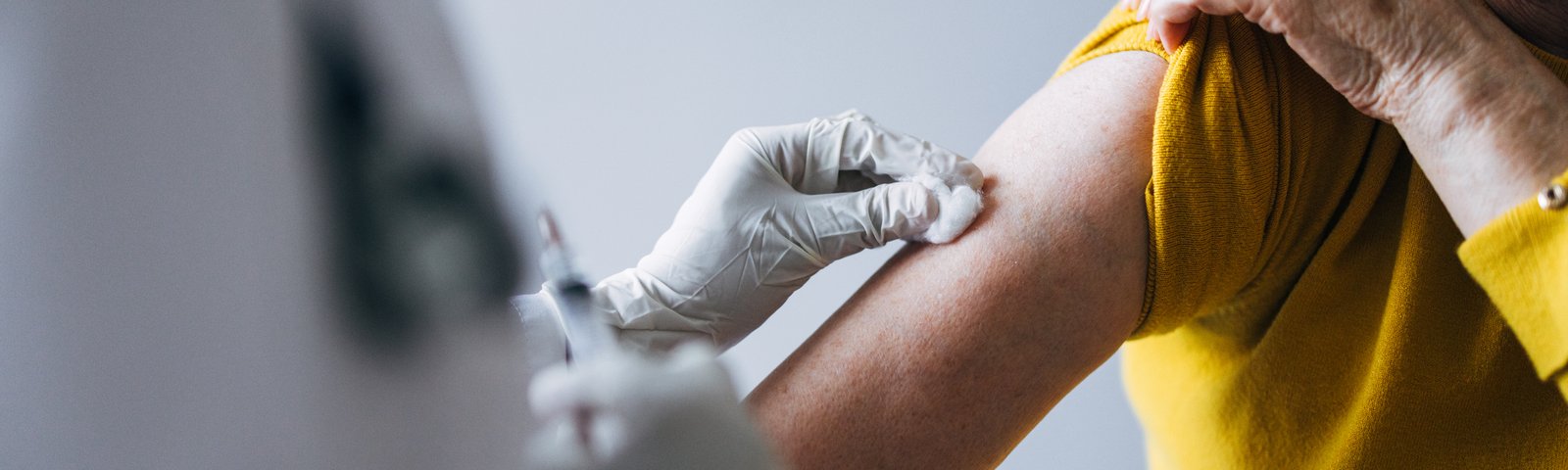 Vacunas del adulto mayor: guía práctica para que estés al día